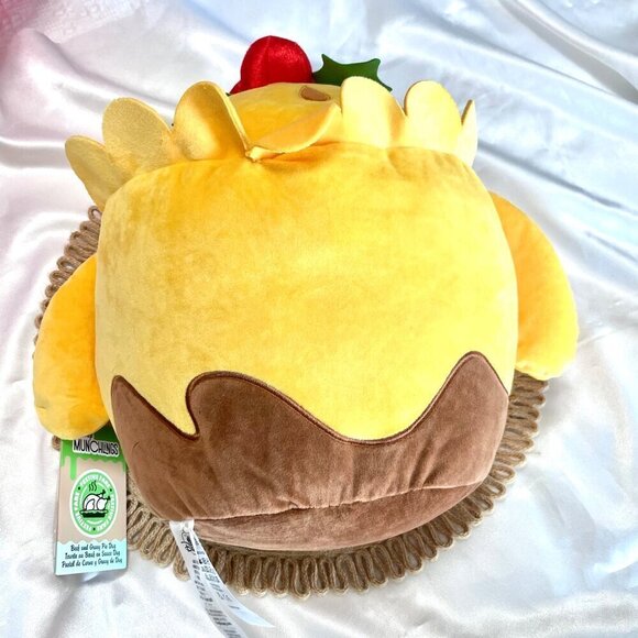 NWT Disney Munchlings Dug Beef & Gravy Pie Plush Medium Festive Fare 13 1/3" - Picture 5 of 5